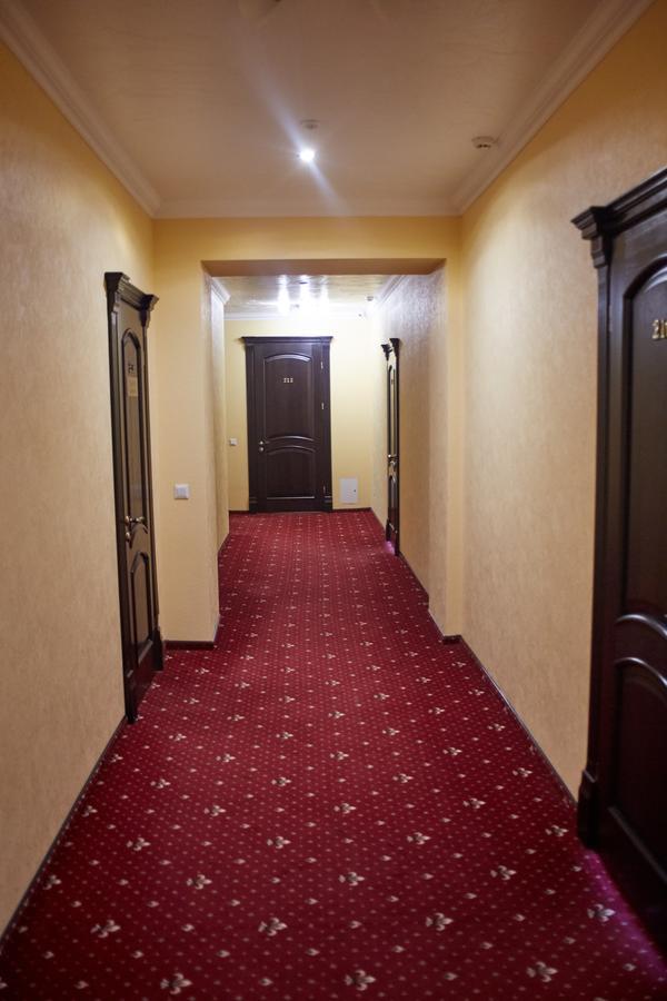 Garden Hall 3*